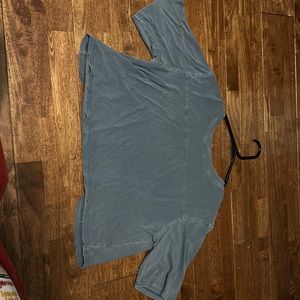 Plain women’s medium crop top